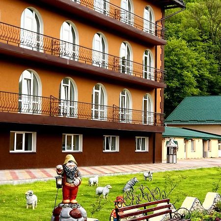 Hotel Perlyna Podillyа Sataniv Exterior foto