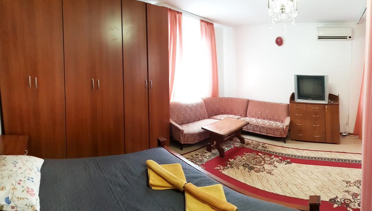 Hotel Perlyna Podillyа Sataniv Exterior foto