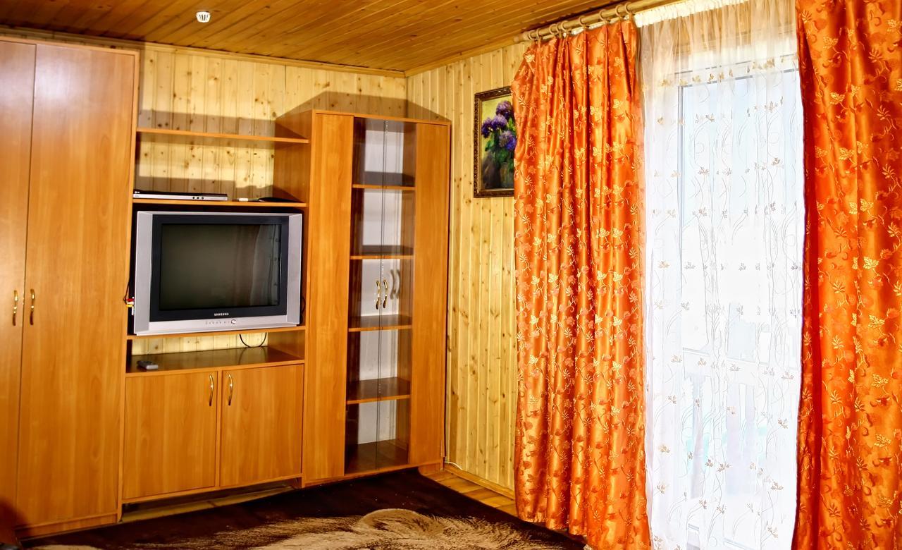 Hotel Perlyna Podillyа Sataniv Exterior foto